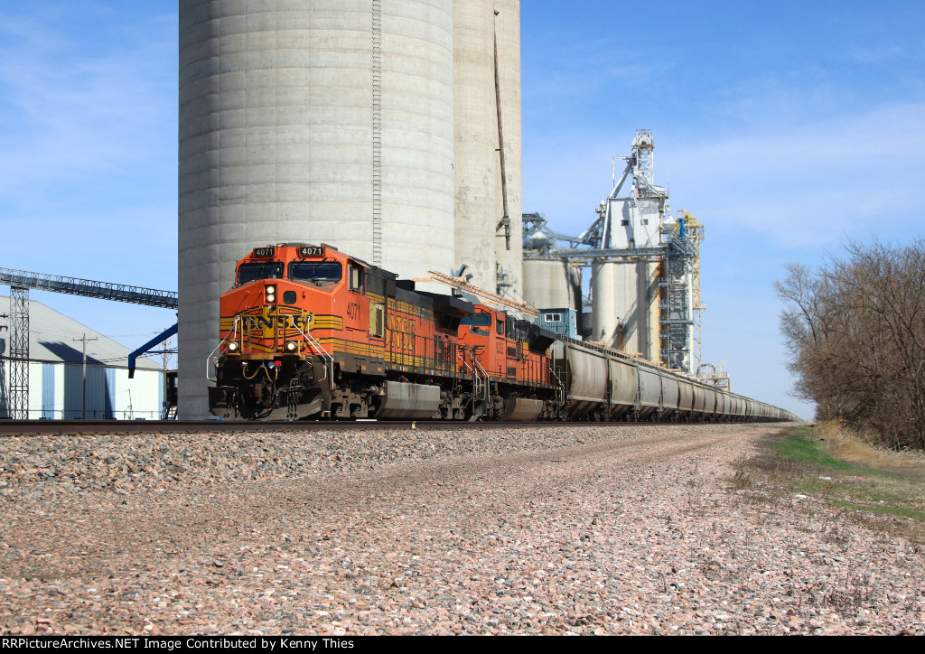 BNSF 4071